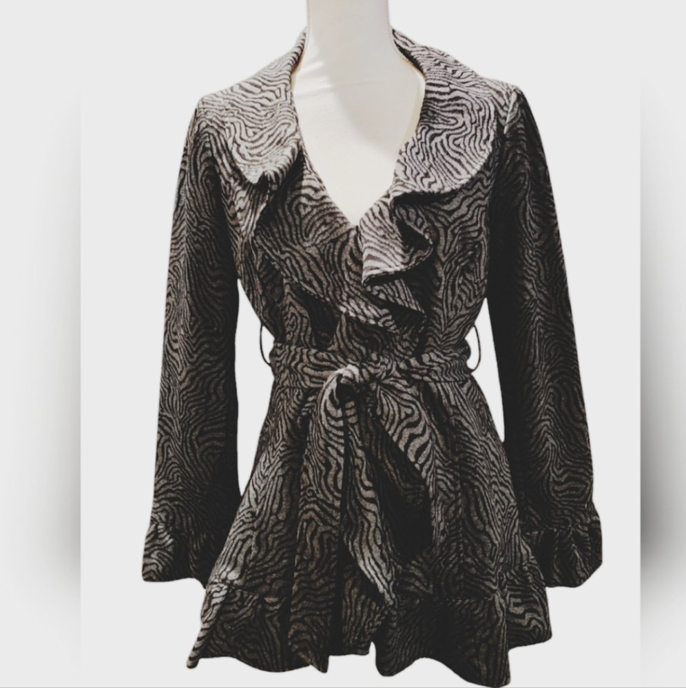 Sandro Studio Black & Grey Coat Belted Ruffles Front Cuffs Hem Hidden Cl…